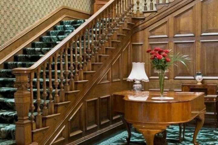 Lobby Entry