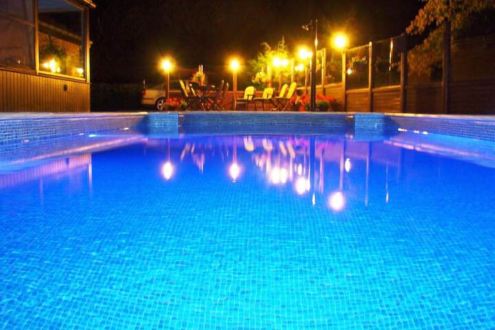 Pool Hotel