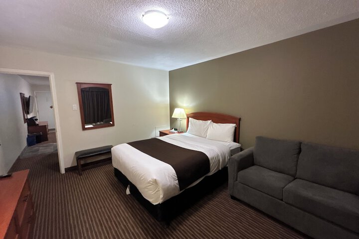 Room 34 of 51