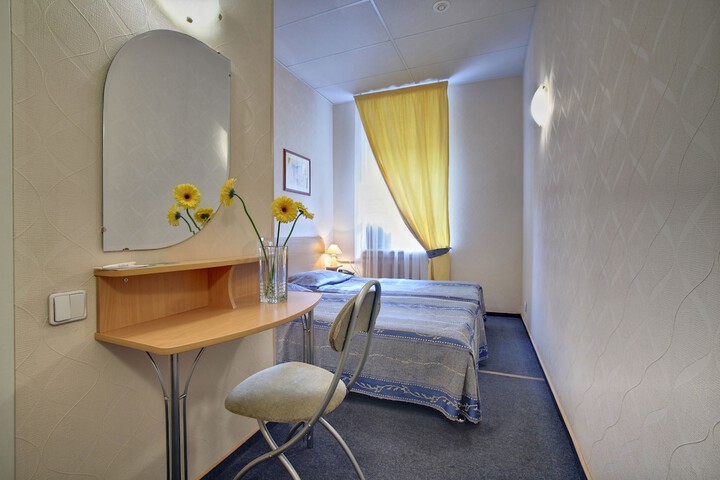 Room 3 of 34