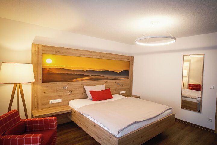 Room 9 of 24