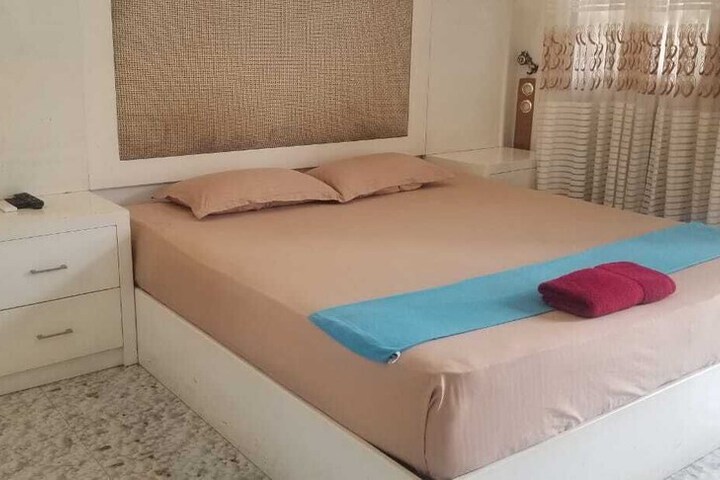 Room 5 of 35