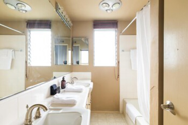 Room 10 of 41