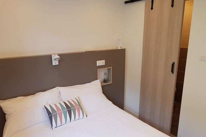 Room 4 of 45