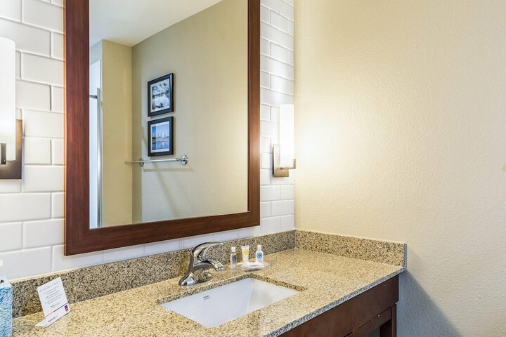 Room 18 of 39