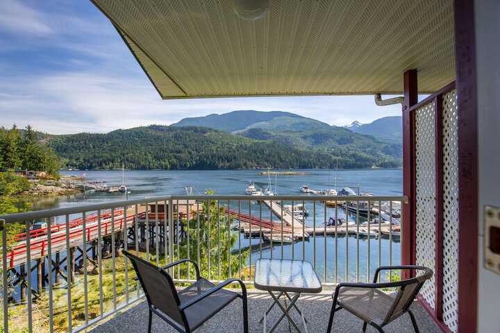 Terrace/Patio 6 of 32