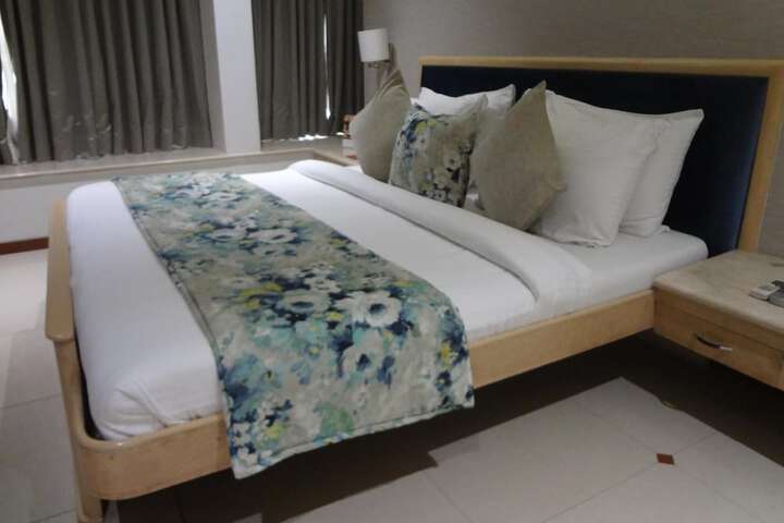 Room 14 of 44