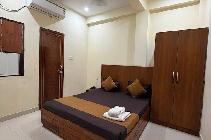 Room 3 of 14
