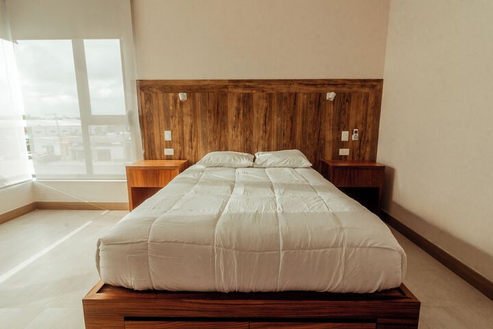 Room 25 of 58