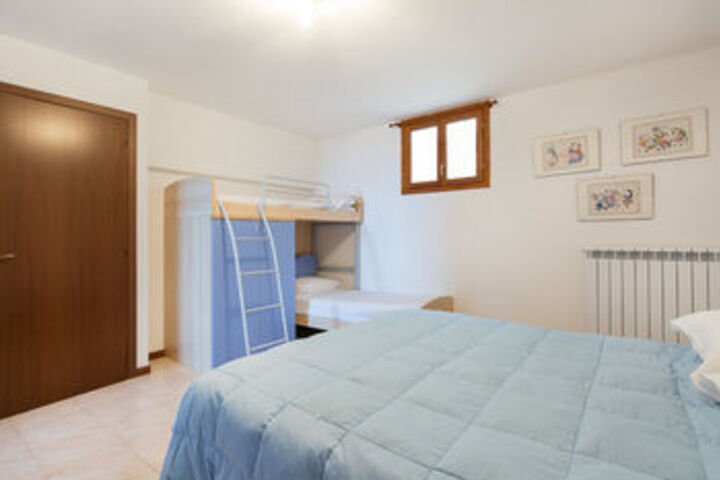 Room 224 of 450