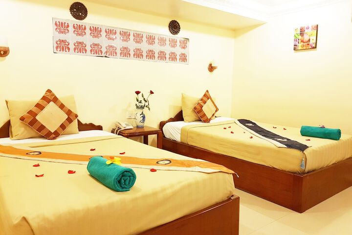 Room 27 of 53
