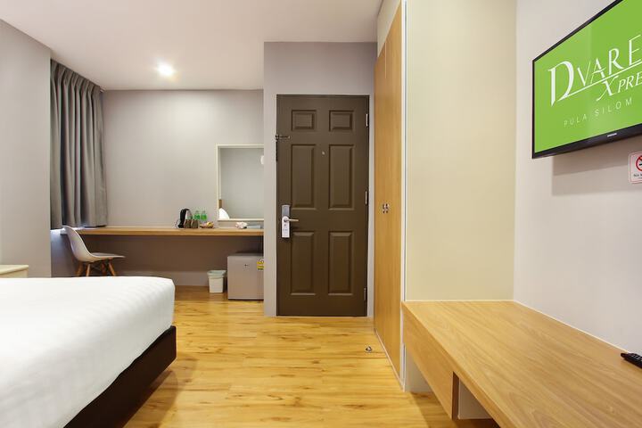 Room 29 of 69