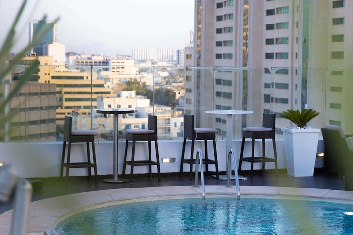 Lounge 173 of 268