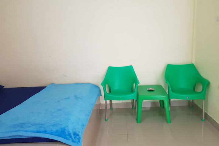 Room 11 of 29