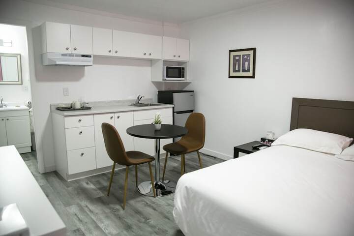 Room 18 of 40