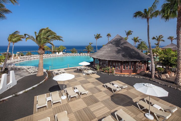 Pool Hotel