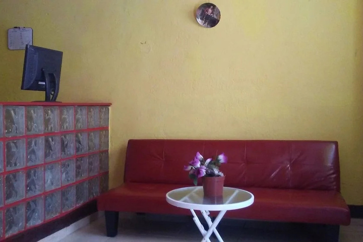Room 4 of 5