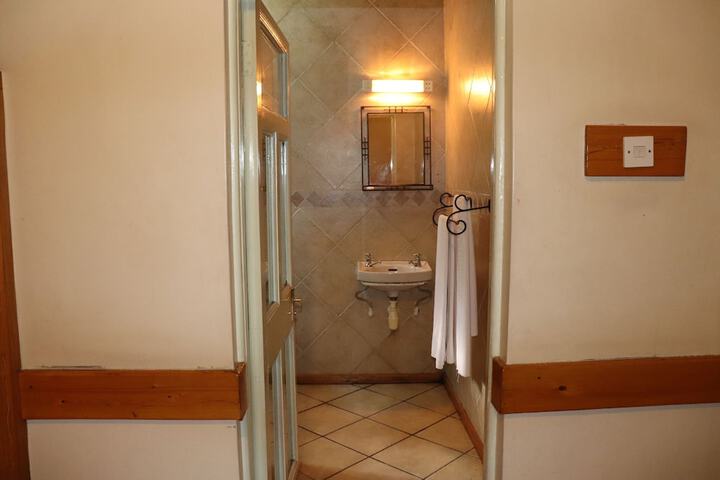 Room 18 of 44