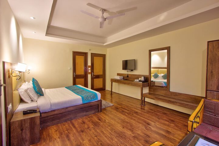 Room 5 of 31