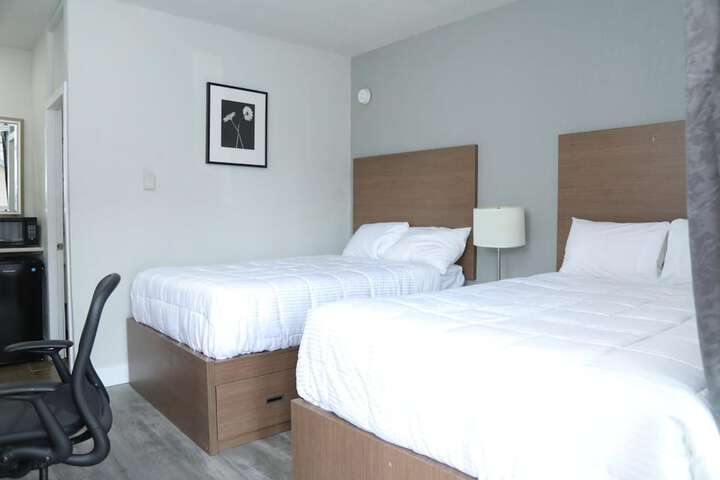 Room 16 of 36