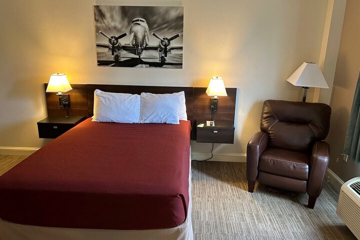 Room 141 of 297