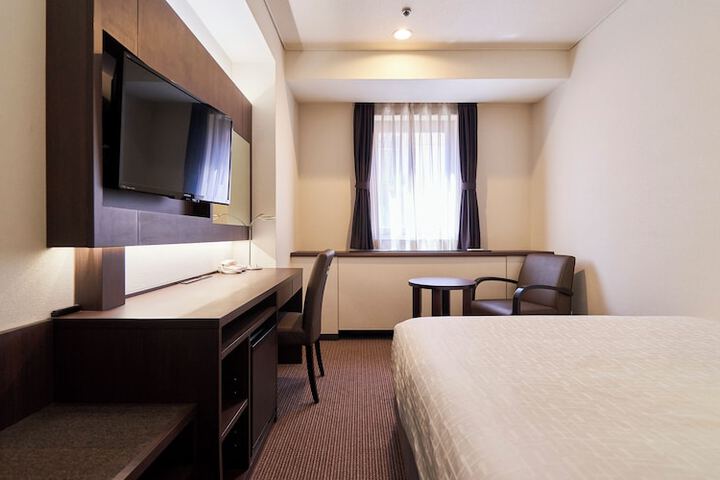 Room 18 of 75