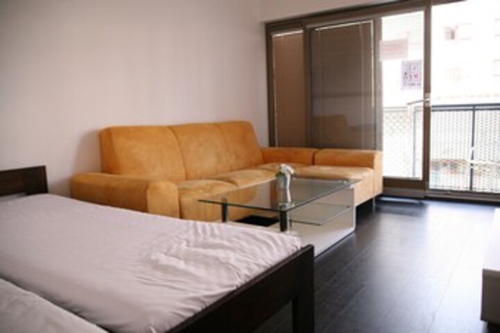 Room 106 of 275