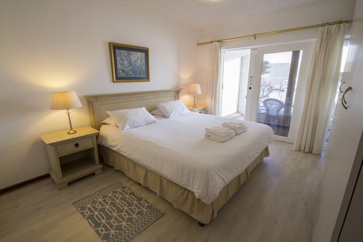 Room 27 of 70