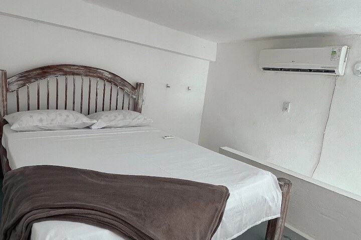 Room 2 of 19
