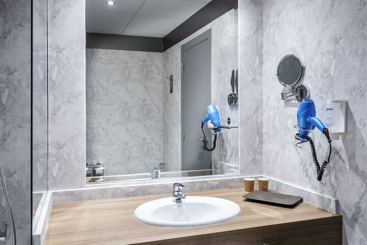 Clean Restrooms