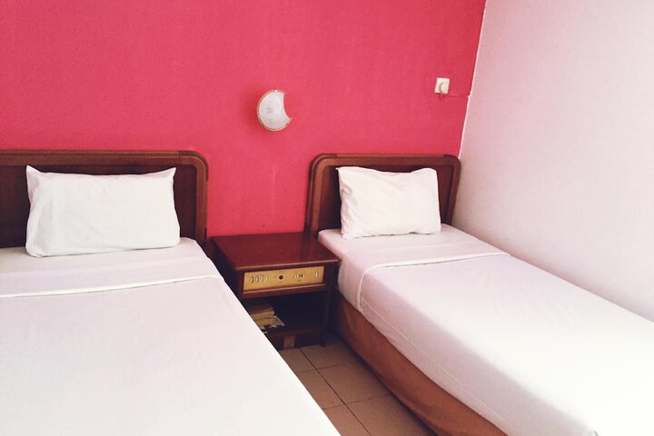 Room 21 of 48