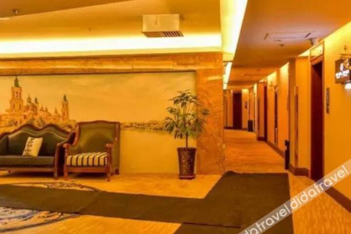 Hotel Interior 9 of 17