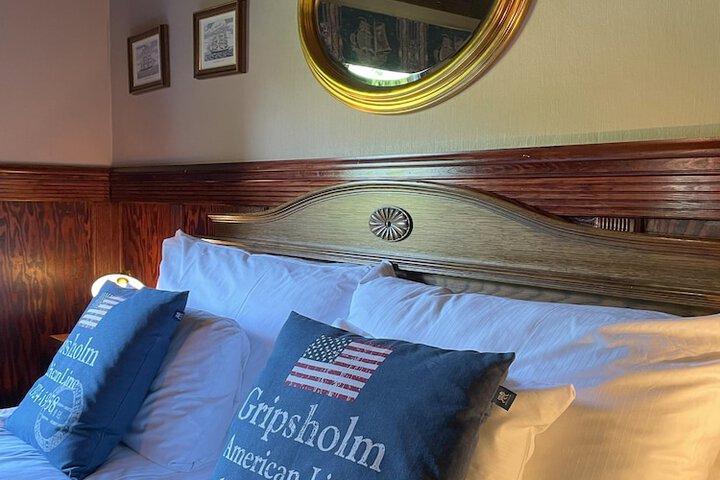 Room 35 of 106