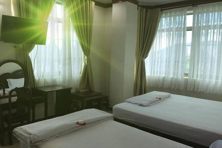 Room 3 of 5