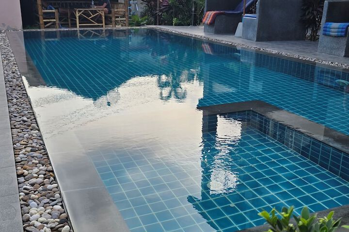 Pool 57 of 84