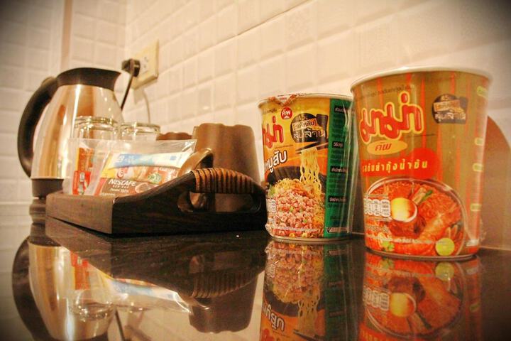 Dining 32 of 57