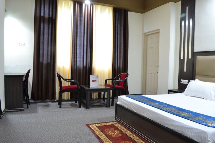 Room 2 of 42