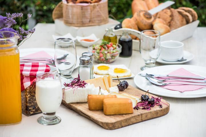 Breakfast buffet