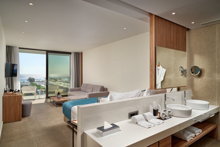 Room 32 of 129