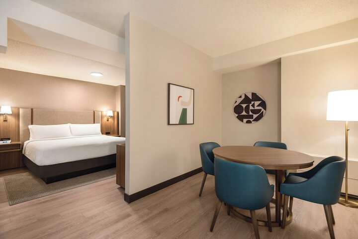 Room 19 of 87