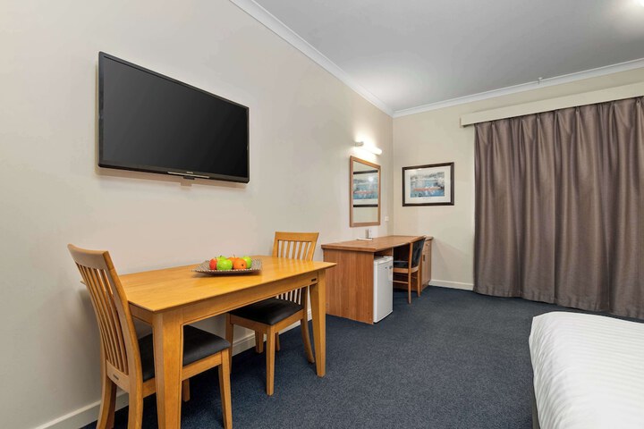 Room 22 of 55