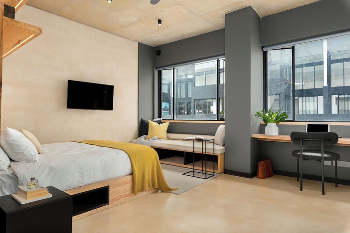Room 20 of 66