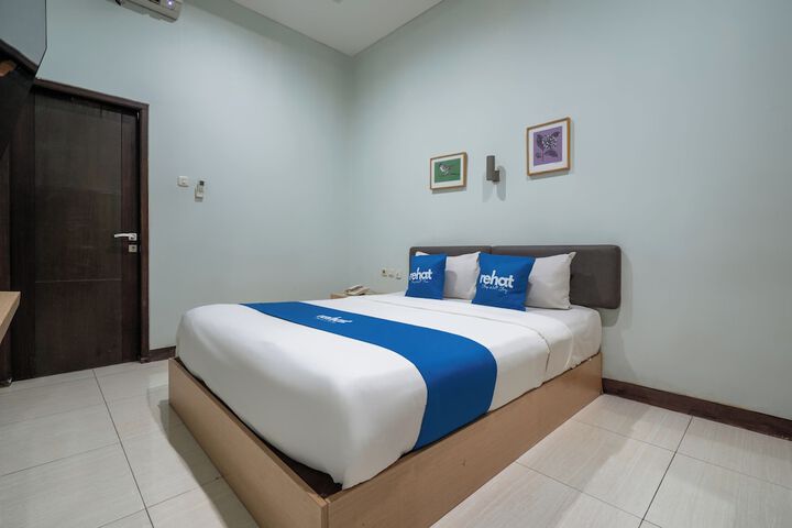 Room 10 of 40