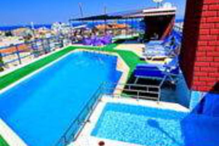 Pool 17 of 17