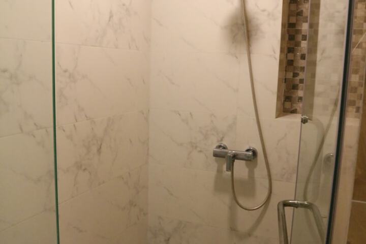 Room 63 of 113