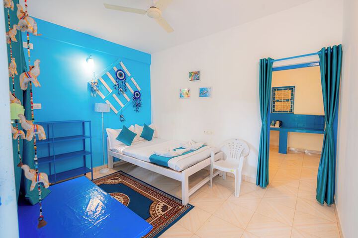 Room 8 of 95