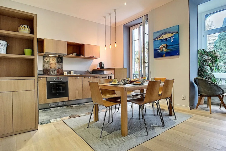 General 13 of 16