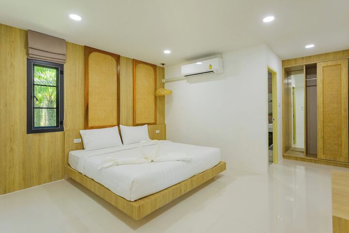 Room 50 of 154