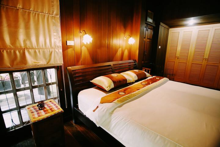 Room 9 of 67