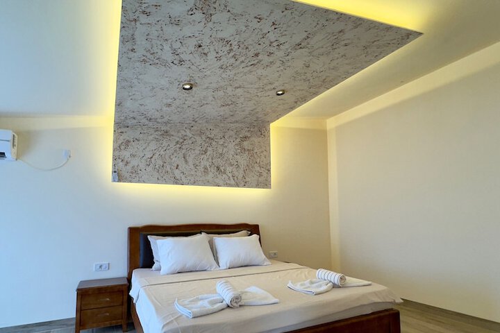 Room 64 of 121